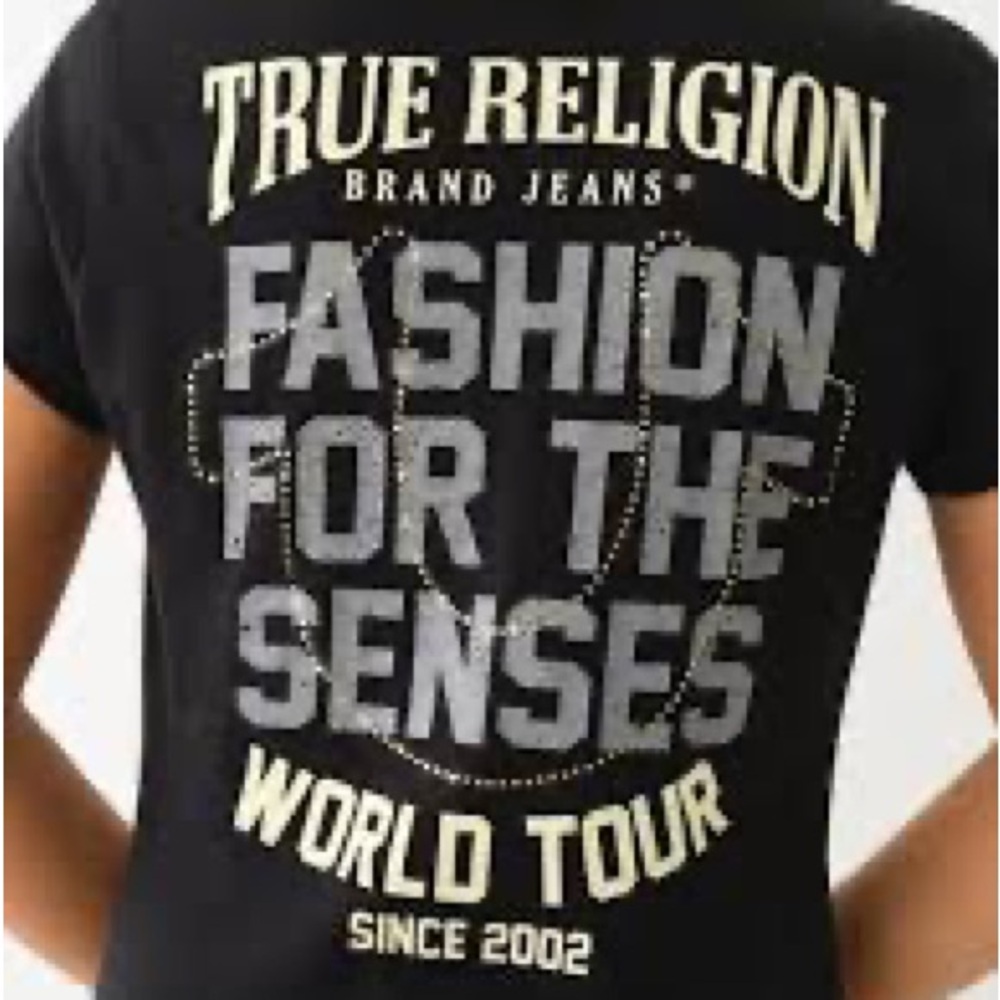 True Religion Women's world tour slim v neck  tee A1